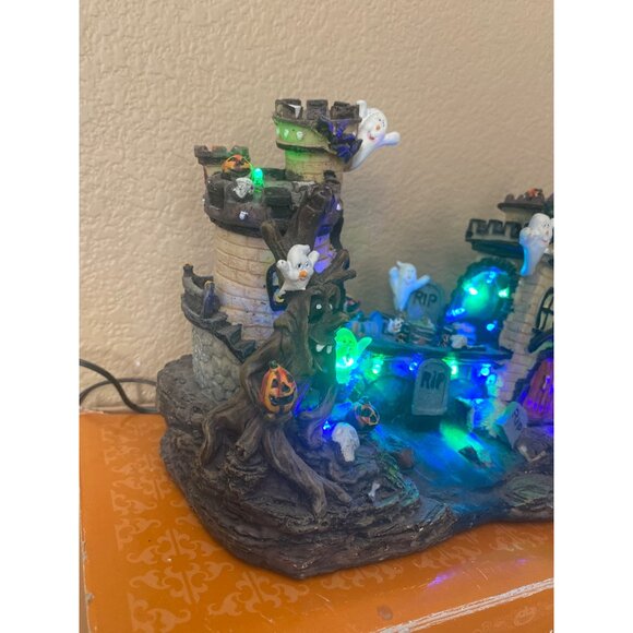 Y2K Target LED Castle Halloween Village in Box Tested & Works - Picture 8 of 16